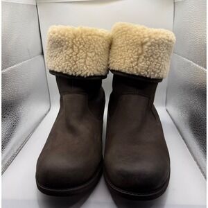 UGG Simmens Waterproof Leather Boots Stout Brown Shearling 1017486 Womens 9